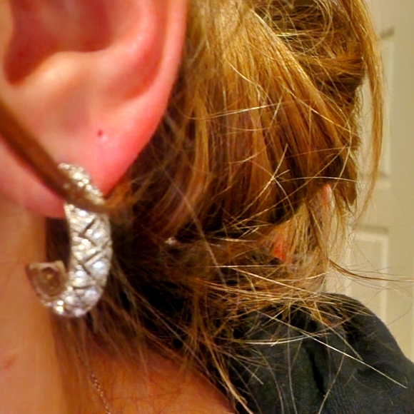 💥2/$35💥 Sterling Cluster Pave Marcasite Hoop Earrings - Picture 3 of 6